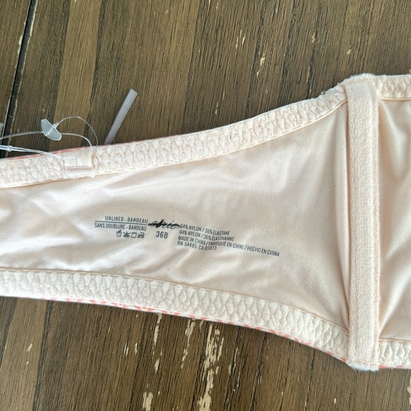 New Aerie unlined bandeau 36B - Picture 4 of 4
